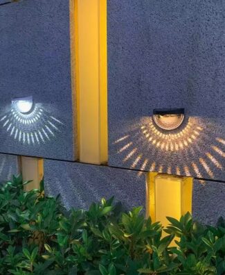 Solar-powered outdoor courtyard light, waterproof small wall light, staircase light, step light, garden villa solar wall light