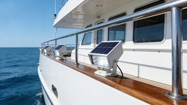 Can Solar LED Lights Be Installed on Yachts? Can Solar LED Lights Be Installed on Yachts?